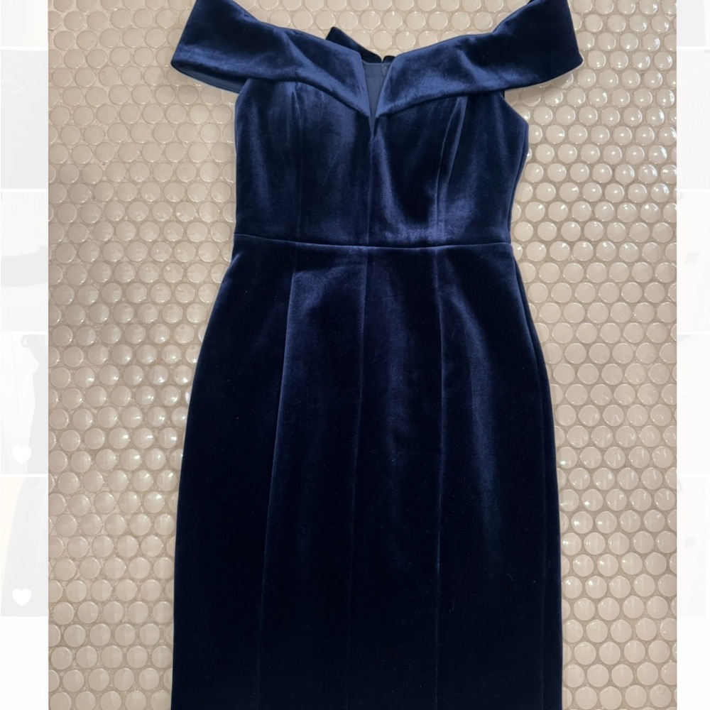 Vince Camuto Off the Shoulder Velvet Sheath Dress Sz 6